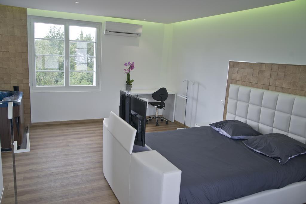 Moulin Des Tours Bed & Breakfast Barbaste ห้อง รูปภาพ