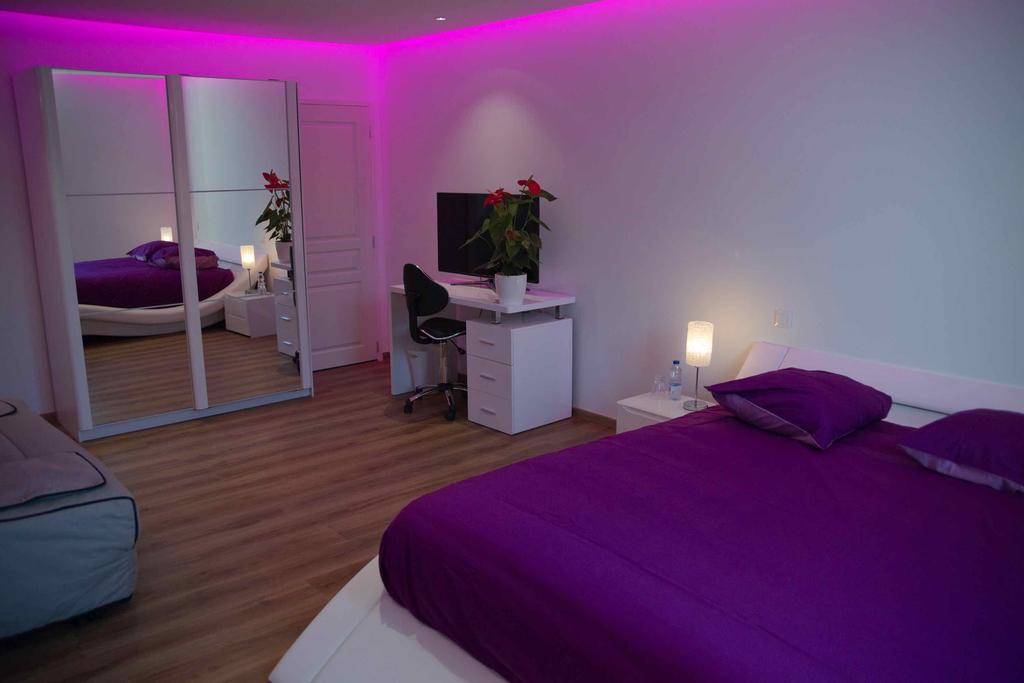 Moulin Des Tours Bed & Breakfast Barbaste ภายนอก รูปภาพ